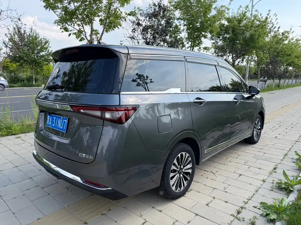 Wuling Jiachen 2022 — фото 9