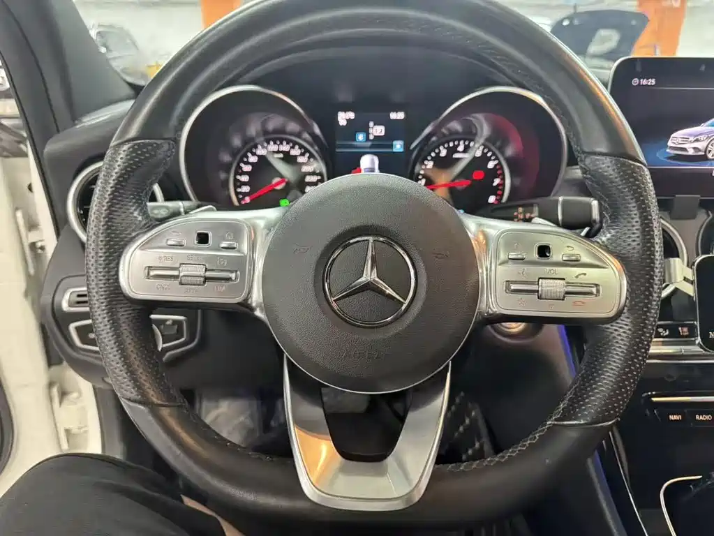 Mercedes-Benz C-Class 2019