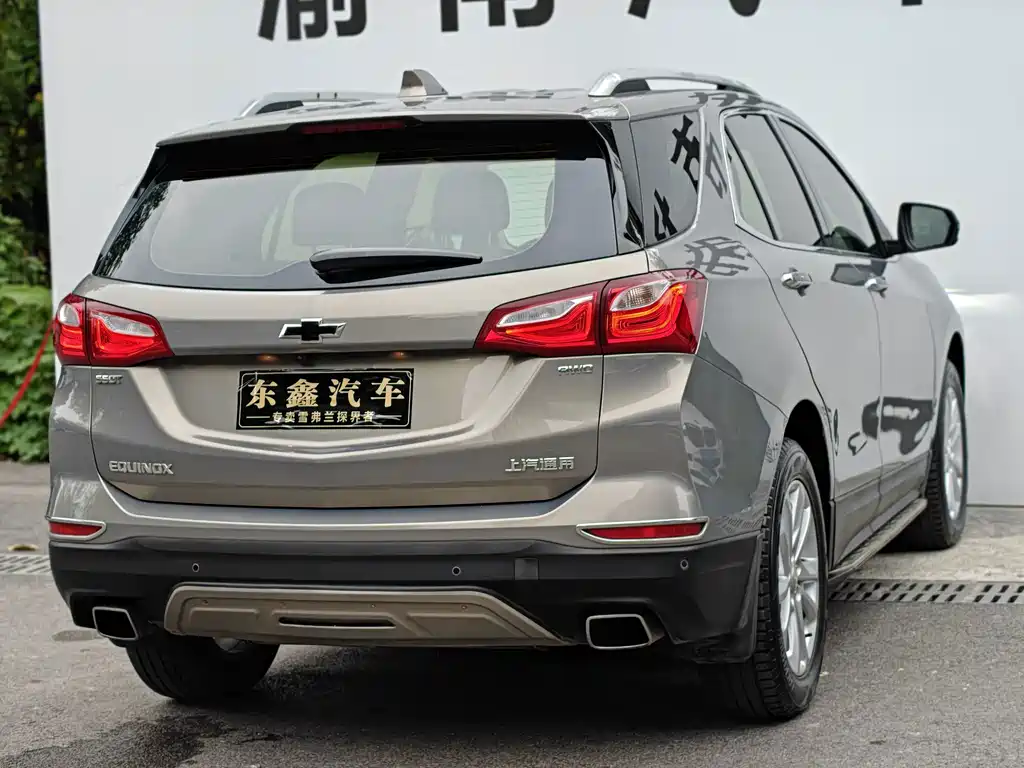 Chevrolet Equinox 2018 — фото 12