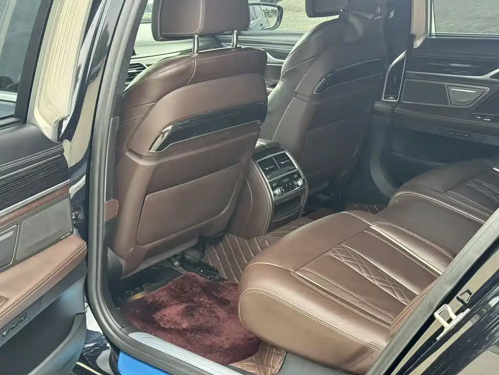 BMW 7 Series 2022 — фото 12