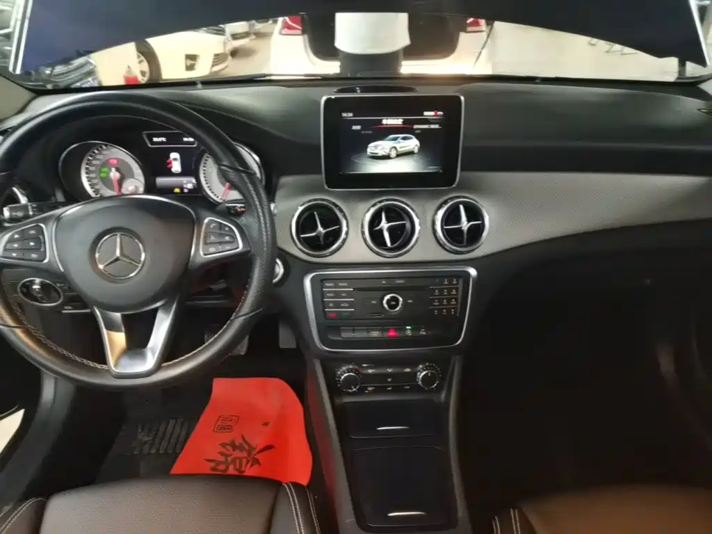 Mercedes-Benz GLA 2017 — фото 13