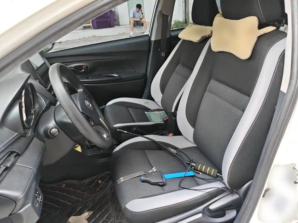 Toyota Yaris L 2022 — фото 12