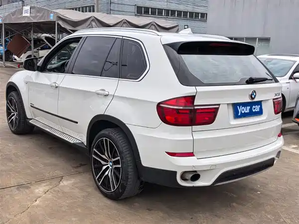 BMW X5 2011
