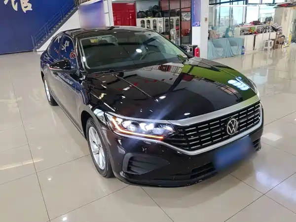 Volkswagen Passat 2025