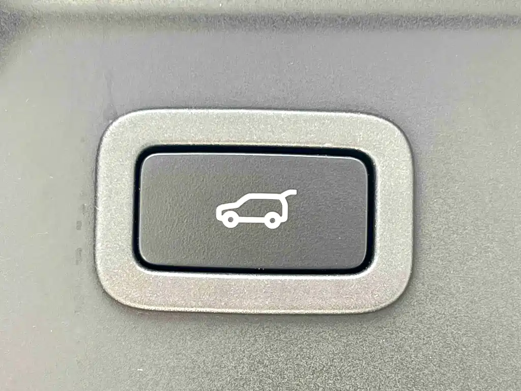 Land Rover Velar 2021 — фото 13