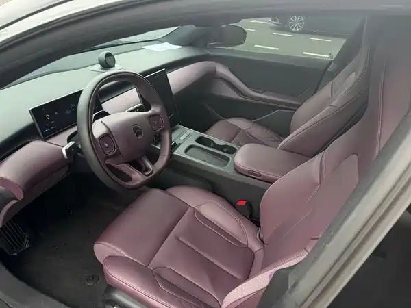 NIO ET5T 2024