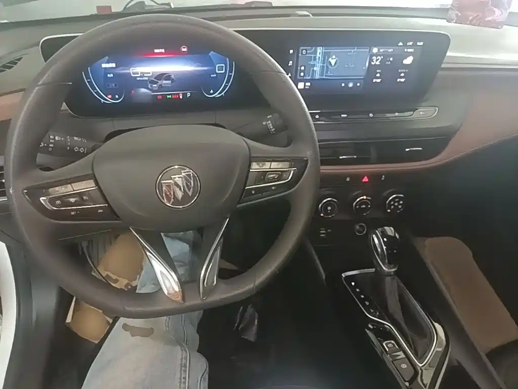 Buick Verano 2022 — фото 10