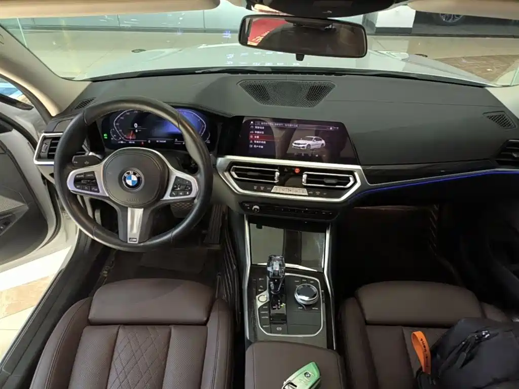 BMW 3 Series 2022 — фото 10