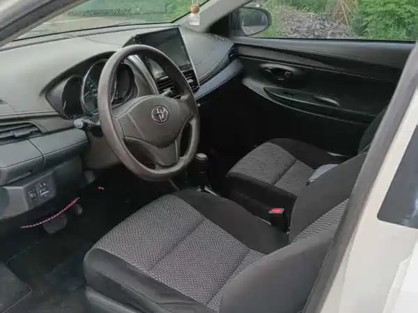 Toyota Vios 2015