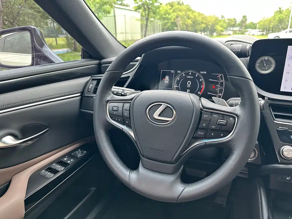 Lexus ES 2024 — фото 10