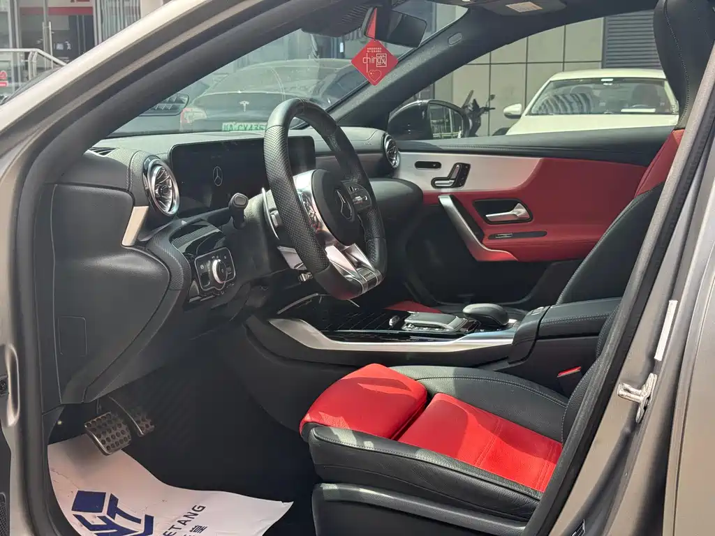 Mercedes-Benz A-Class AMG 2021 — фото 4