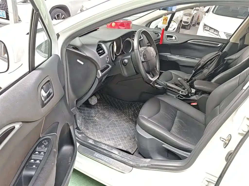 Citroen C4L 2015 — фото 16