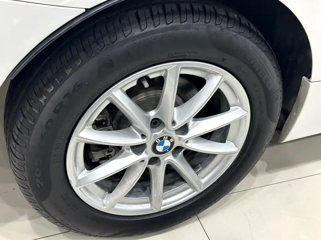 BMW 2 Series Station Wagon 2017 — фото 17