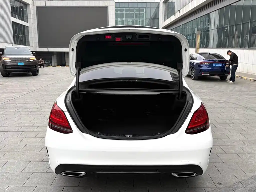 Mercedes-Benz C-Class 2021 — фото 16