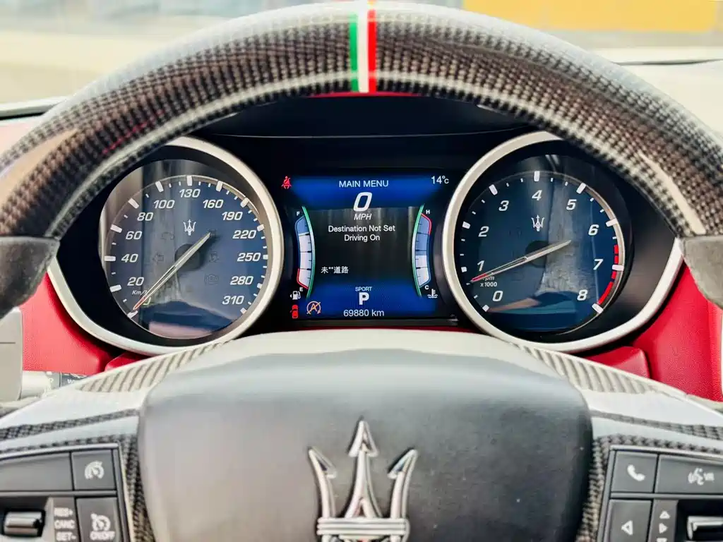 Maserati Ghibli 2017 — фото 16