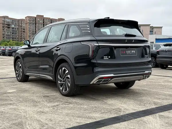 Hongqi HS7 PHEV 2026
