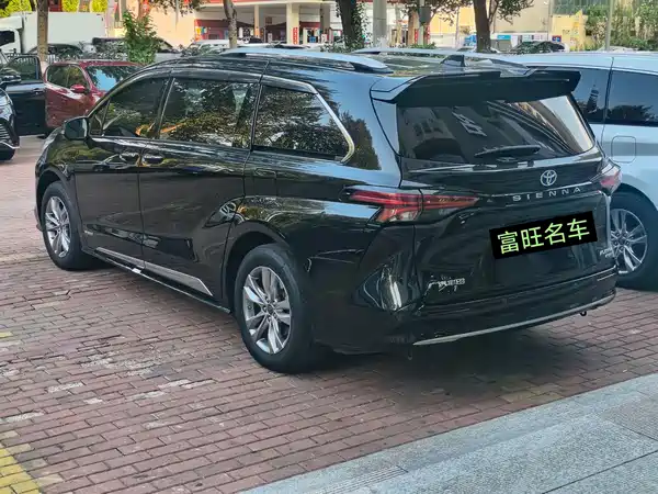 Toyota Sienna 2022