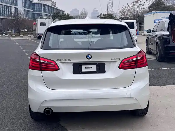 BMW 2 Series Station Wagon 2017