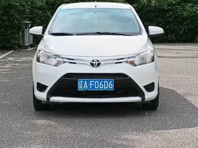 Toyota Vios 2015 — фото 2