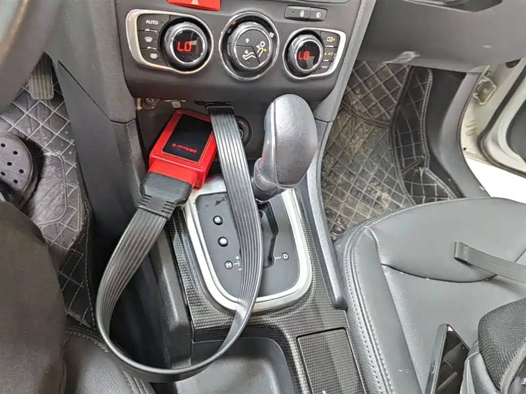 Citroen C4L 2015 — фото 14