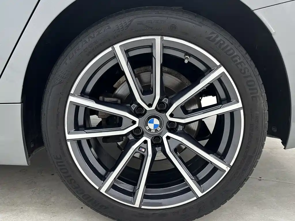 BMW 3 Series 2023 — фото 16