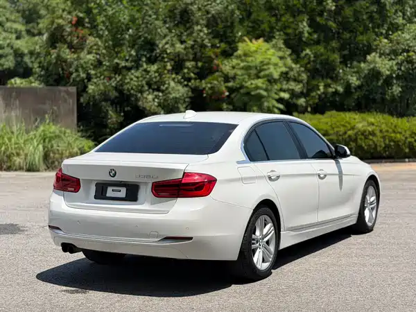 BMW 3 Series 2017