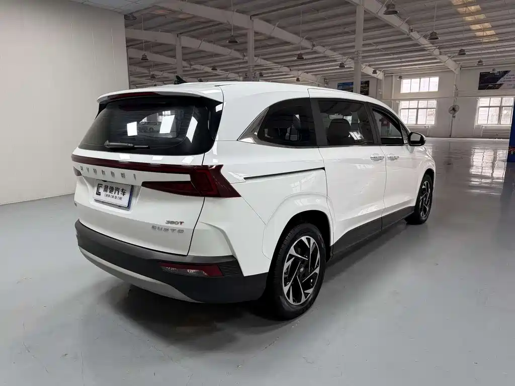 Hyundai Custo 2022