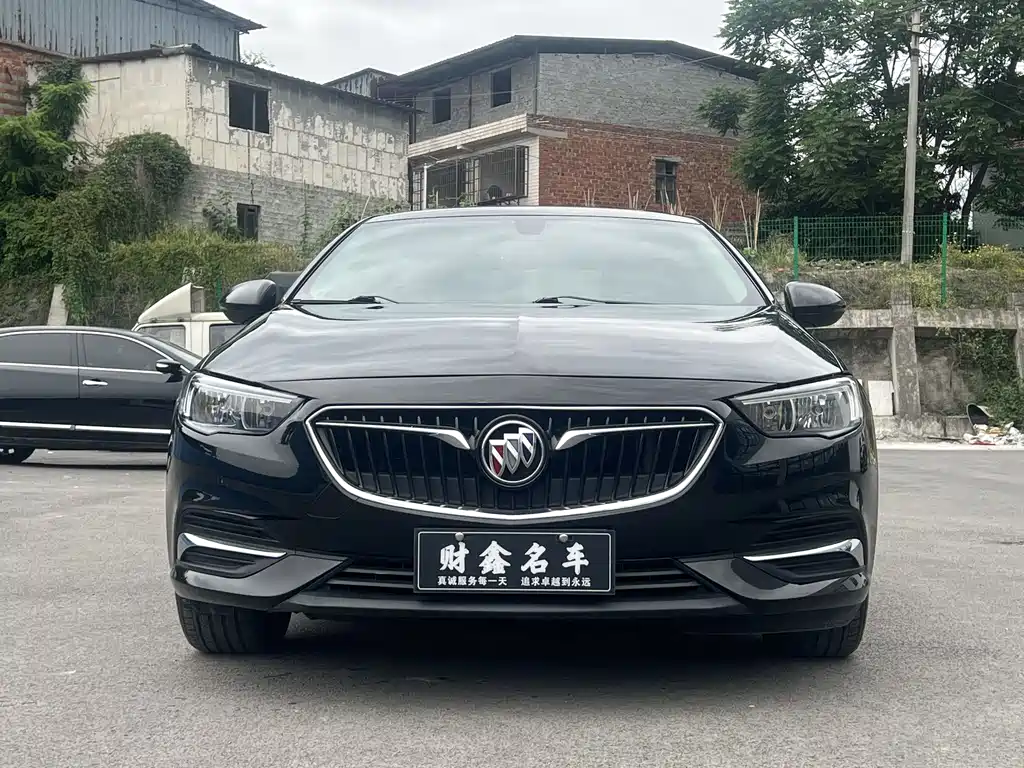 Buick Regal 2018 — фото 2