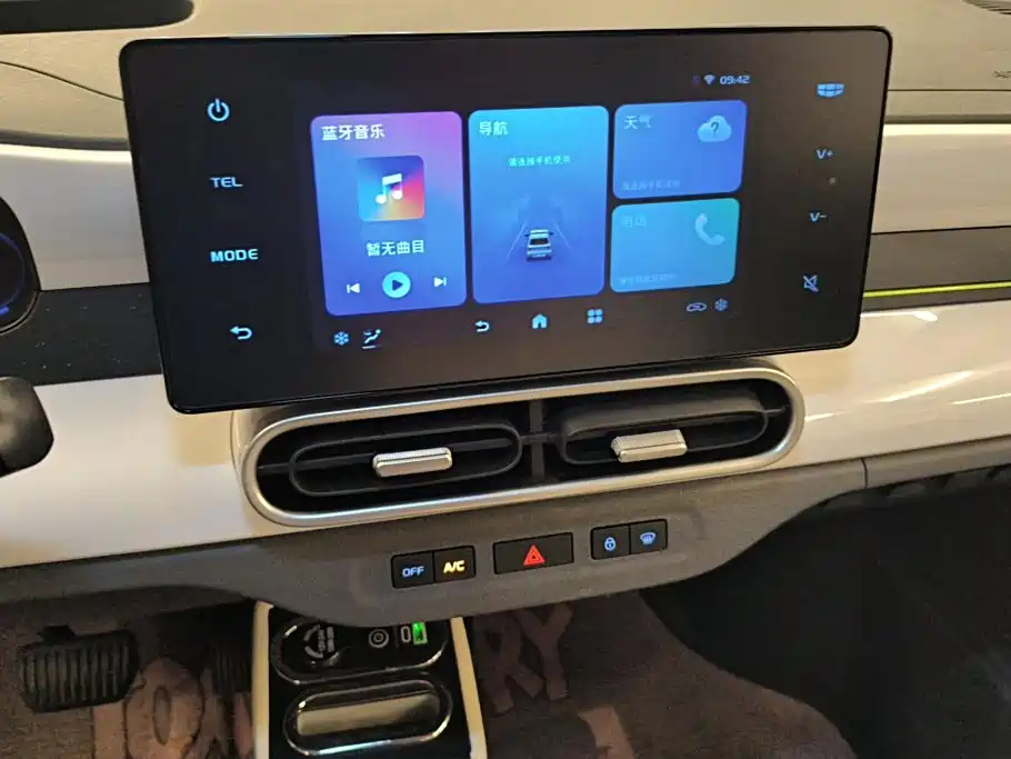 Geely Galaxy Panda 2025 — фото 12
