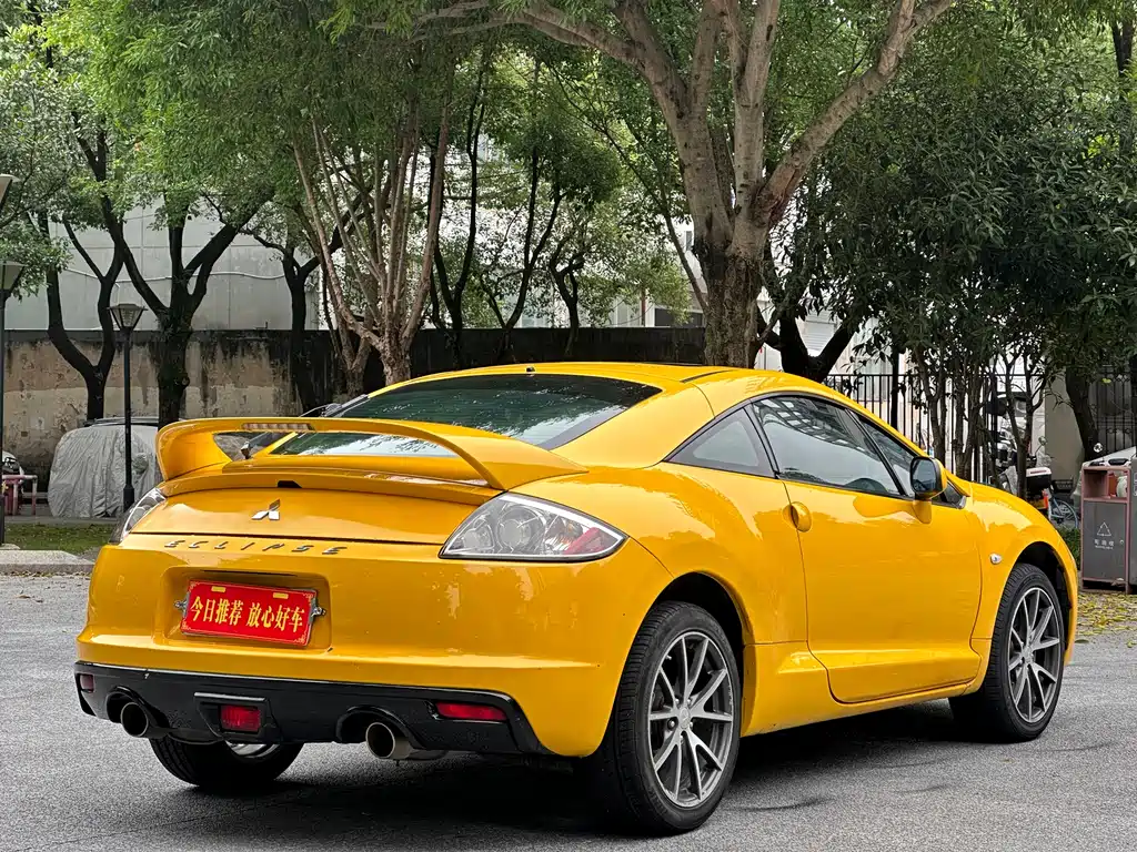 Mitsubishi Eclipse 2009