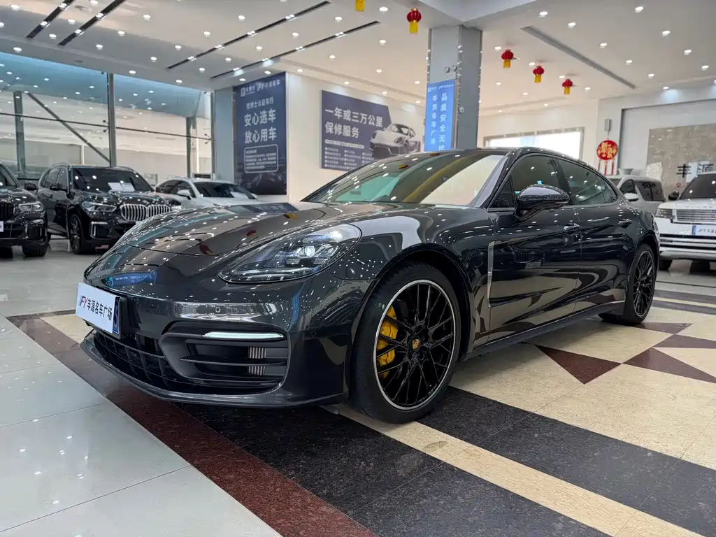Porsche Panamera 2021