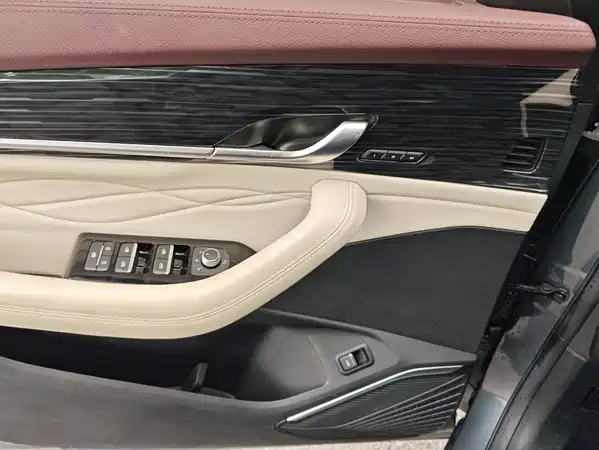 Geely Xingyue L 2024