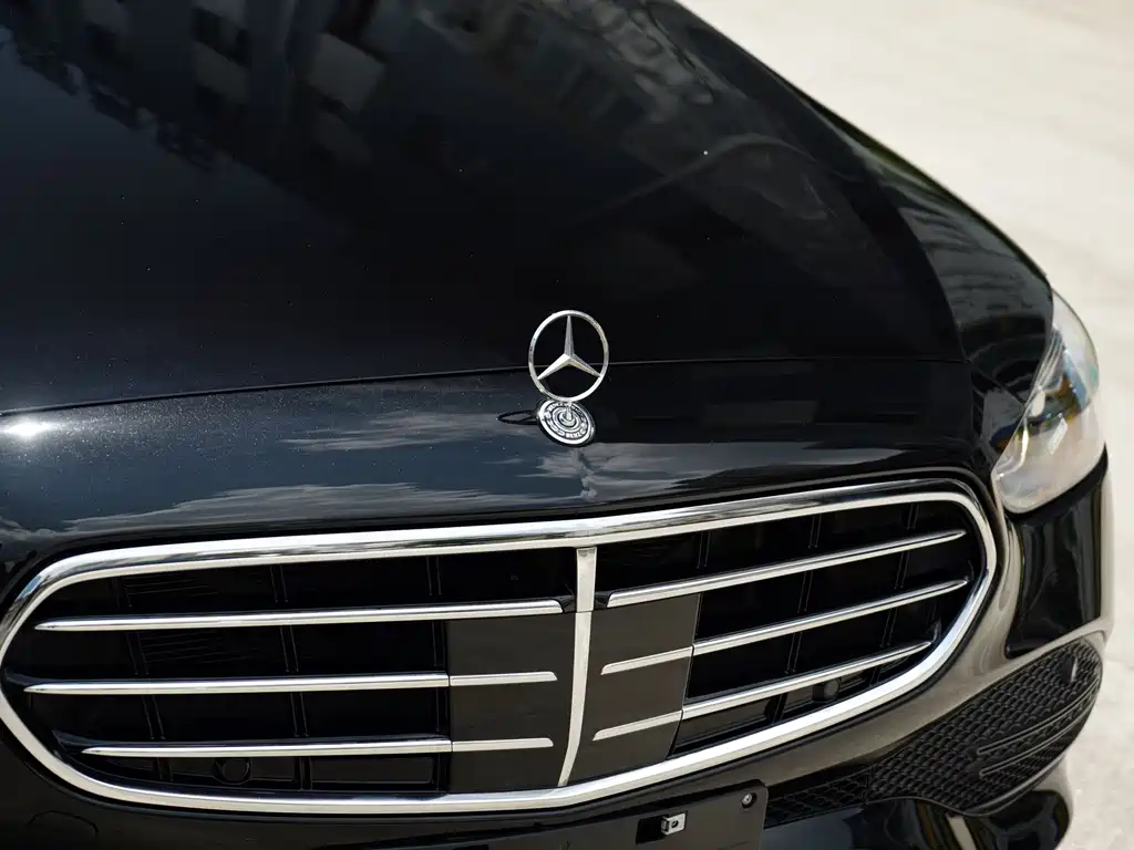 Mercedes-Benz C-Class 2024 — фото 10