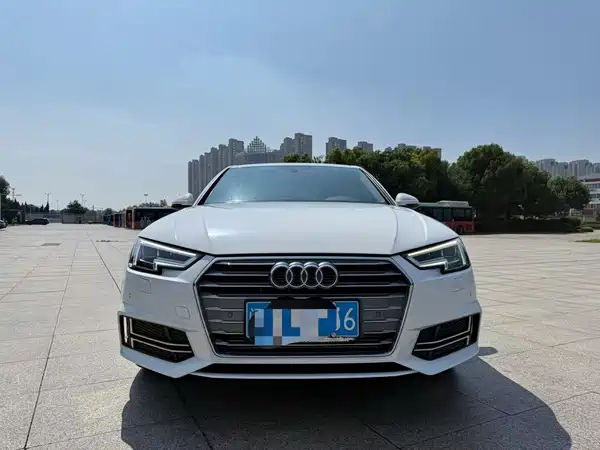 Audi A4L 2018