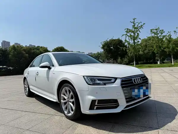 Audi A4L 2018