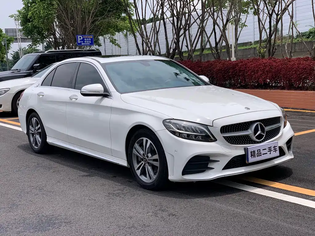 Mercedes-Benz C-Class 2019