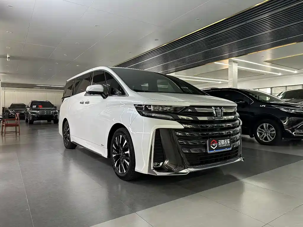 Toyota Vellfire 2024