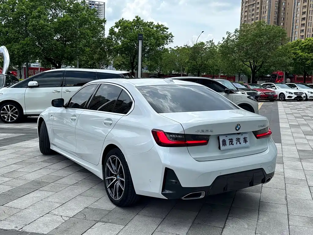 BMW 3 Series 2023