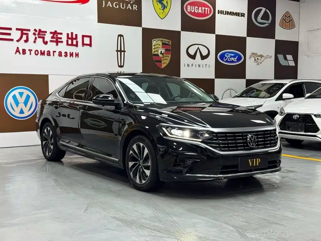 Volkswagen Passat 2023