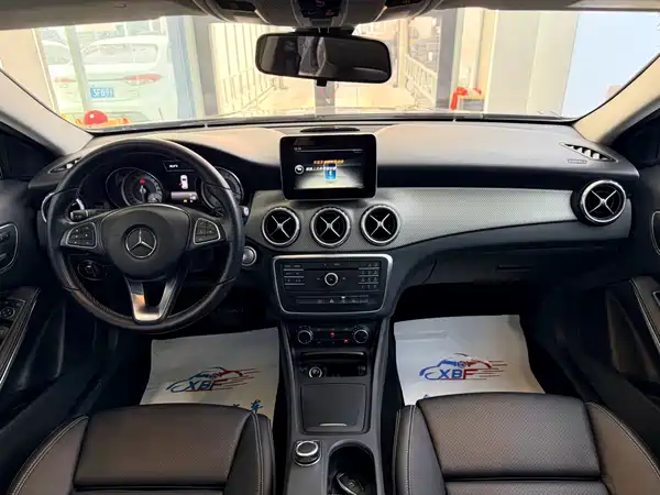 Mercedes-Benz GLA 2017