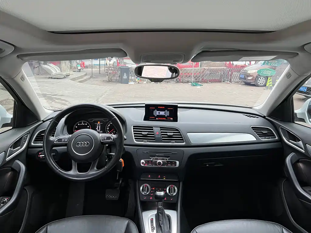 Audi Q3 2014