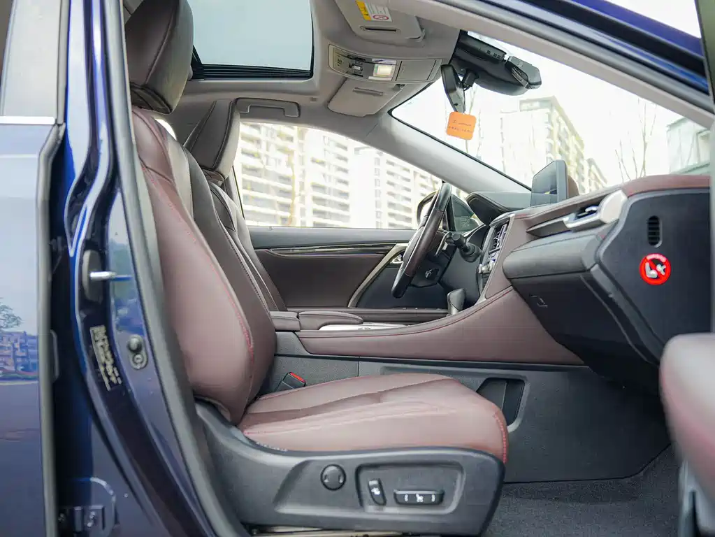 Lexus RX 2022 — фото 11