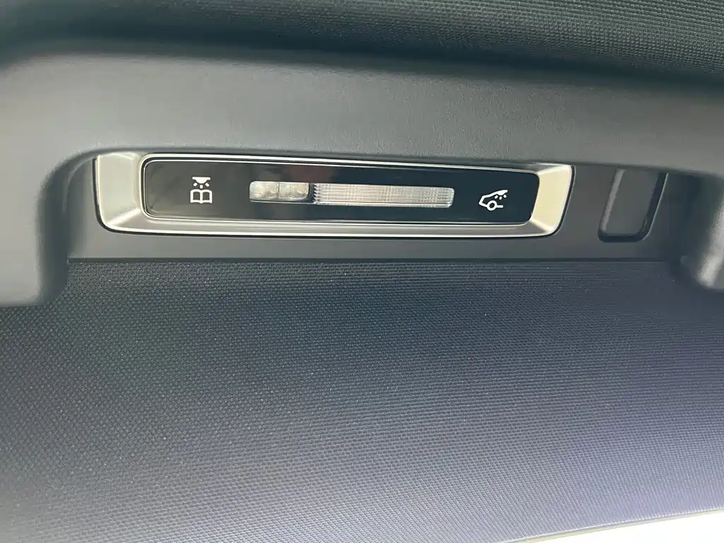 Mercedes-Benz C-Class 2022 — фото 16