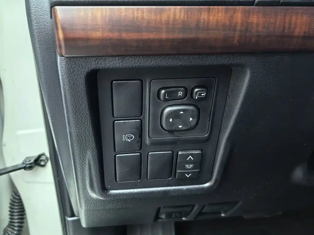 Toyota Prado 2017 — фото 8