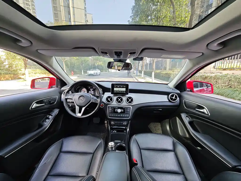 Mercedes-Benz GLA 2015 — фото 11