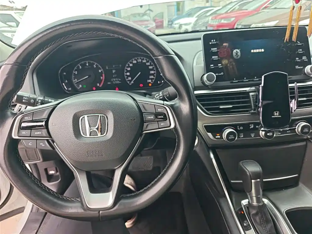 Honda Accord 2021 — фото 10