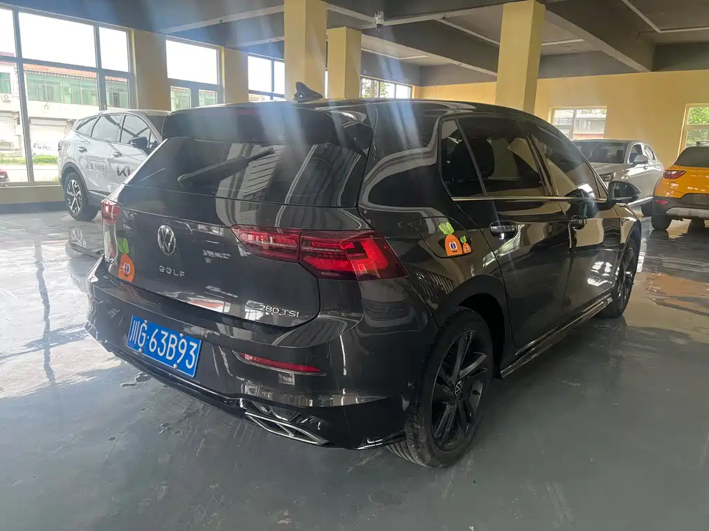Volkswagen Golf 2023