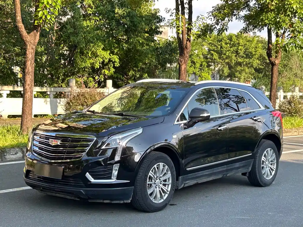 Cadillac XT5 2016 — фото 1