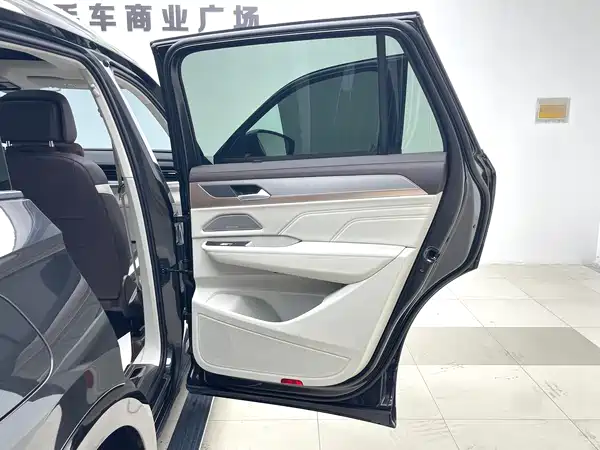 Volkswagen Tavendor 2023