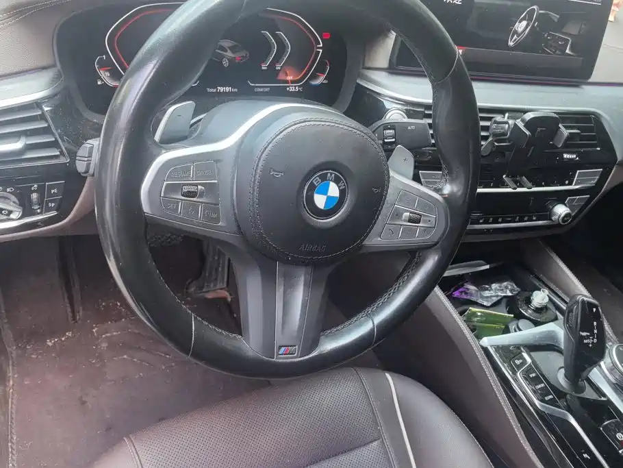 BMW 5 Series 2023 — фото 15